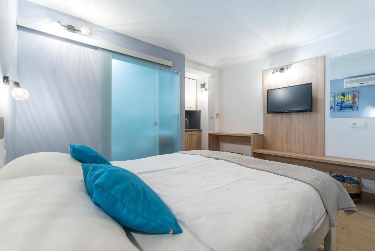 Beachfront Apartments Zanic Подстрана Экстерьер фото