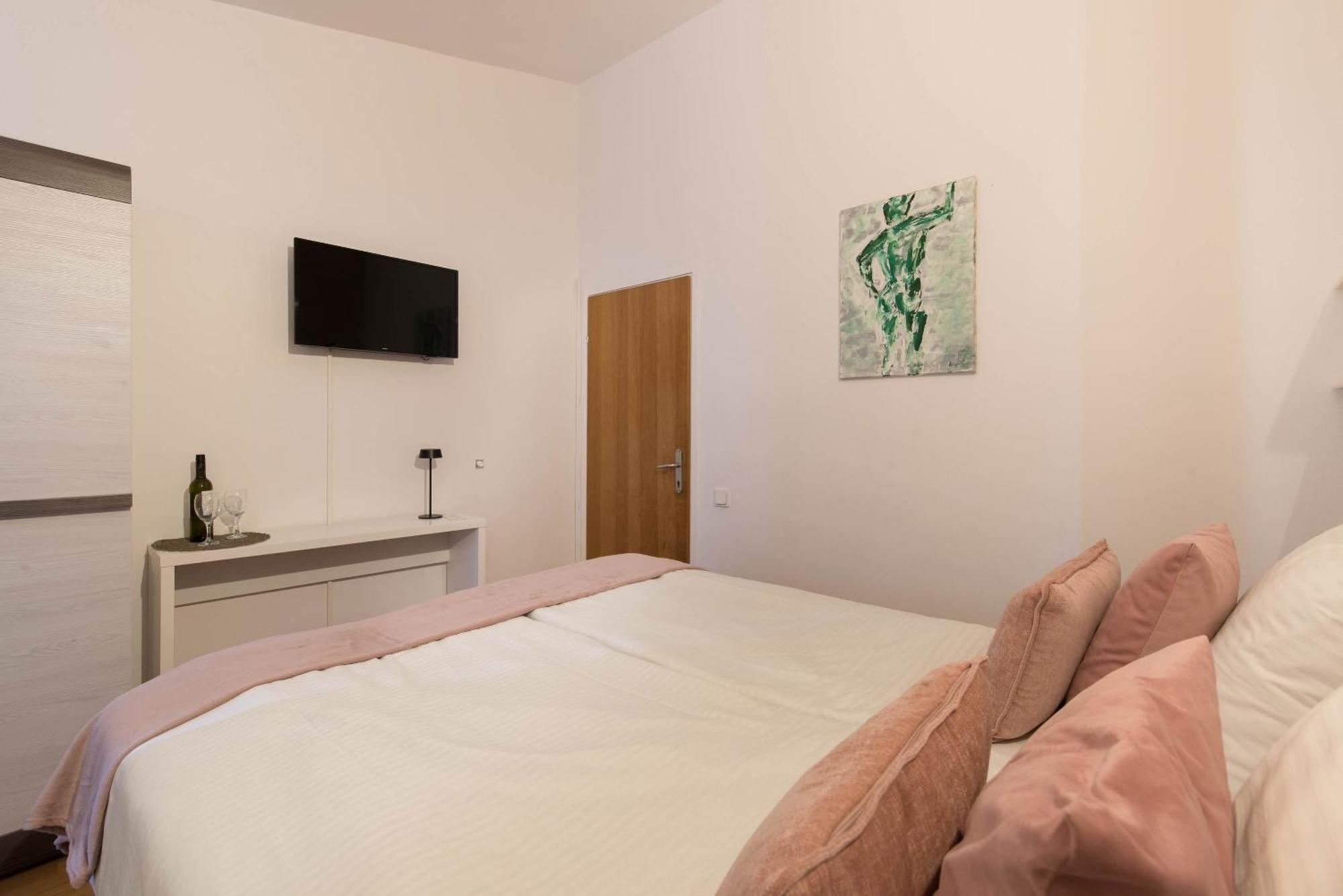Beachfront Apartments Zanic Подстрана Номер фото