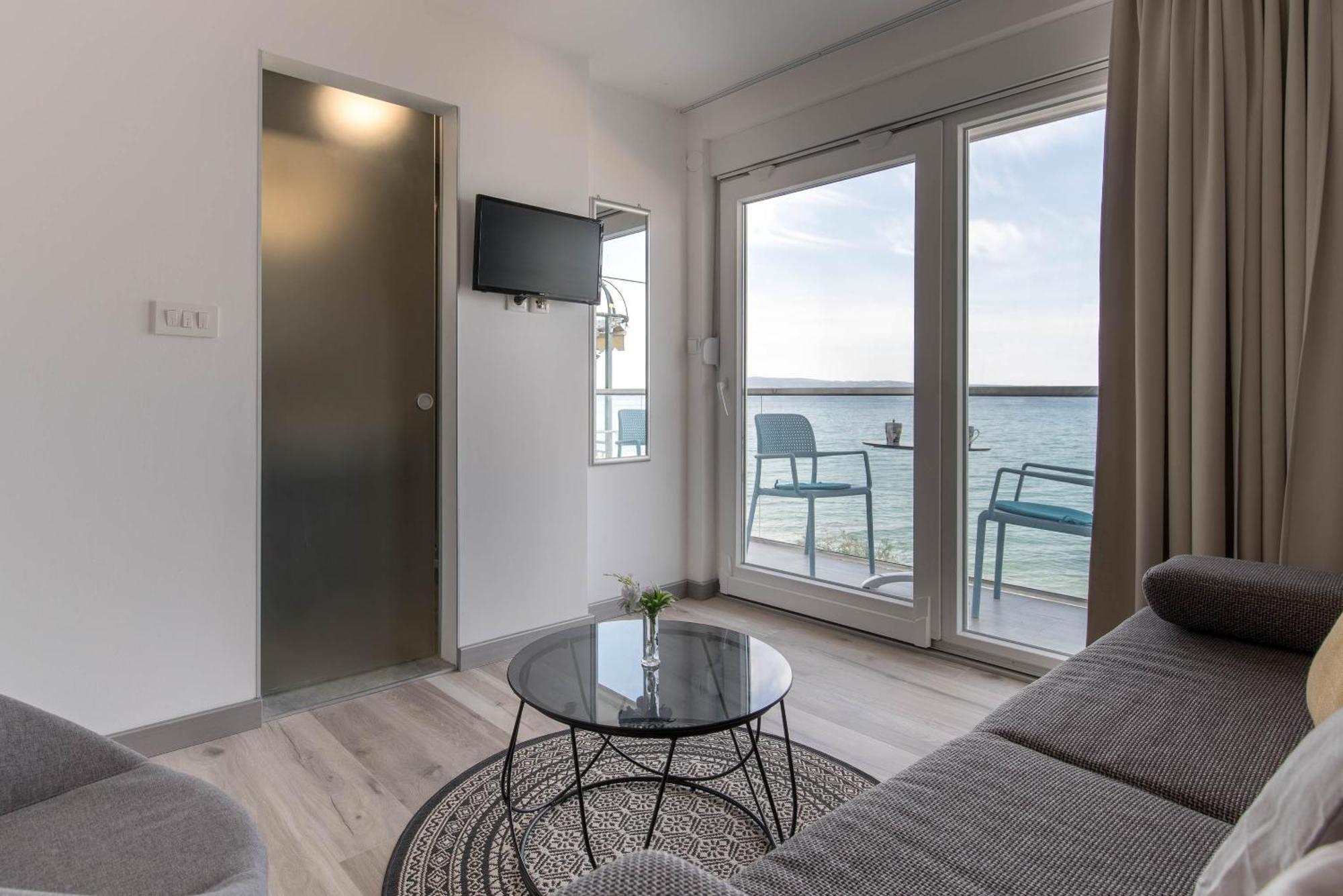 Beachfront Apartments Zanic Подстрана Экстерьер фото
